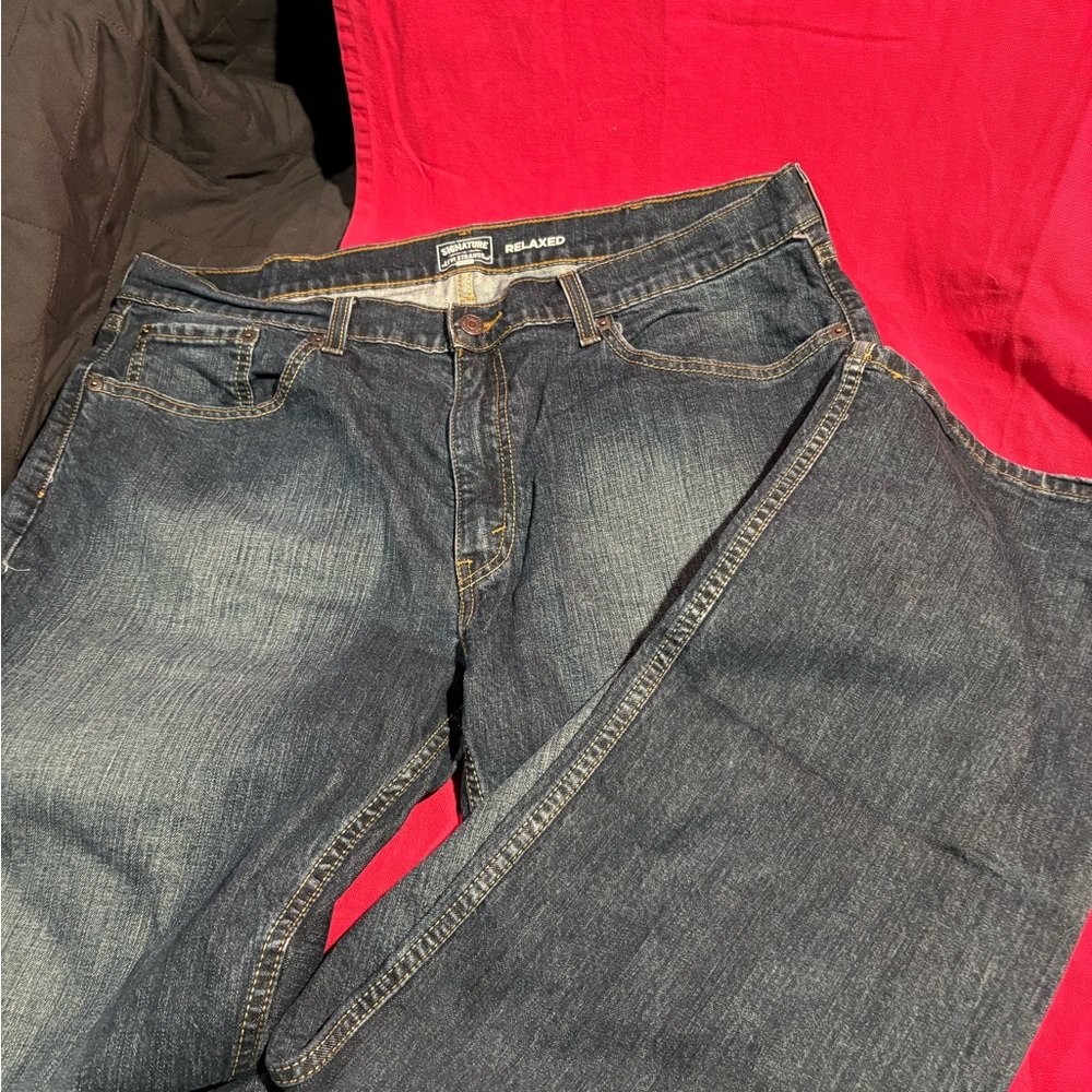 Signature by Levi Strauss Blue Relaxed Jeans with Vintage Wash NWOT 38x34 #1756